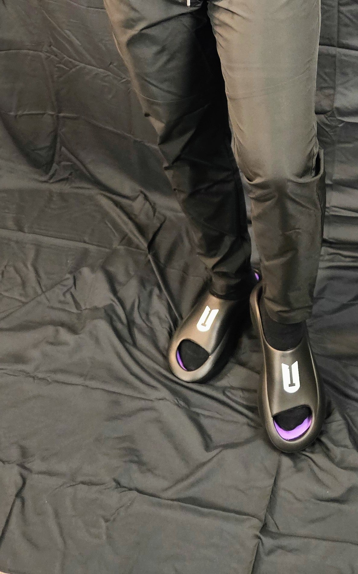 Unisex Sliders